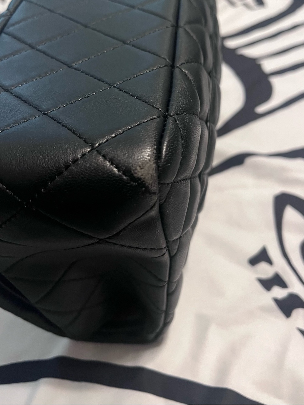Leather Classic Quilted Black Shoulder Bag with Chain Strap - Picture 6 of 14